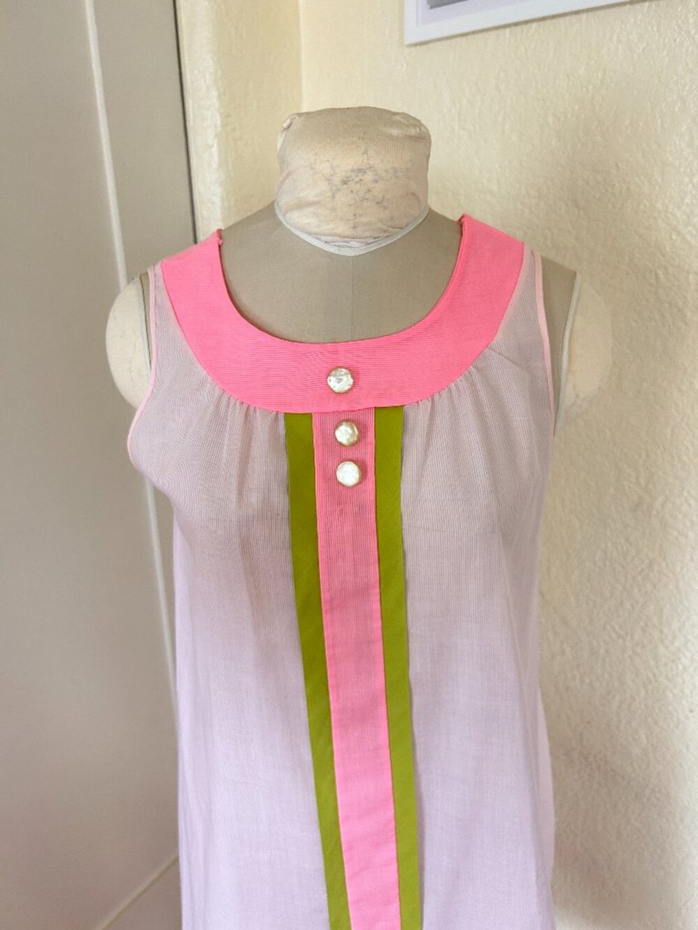 Vintage NEVER WORN! 1960s Night Gown pink green Medium Mid Century Mod MCM